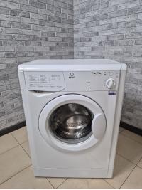 Стиральная машина Indesit WISA 81 Стиральная машина Indesit WISA 81
